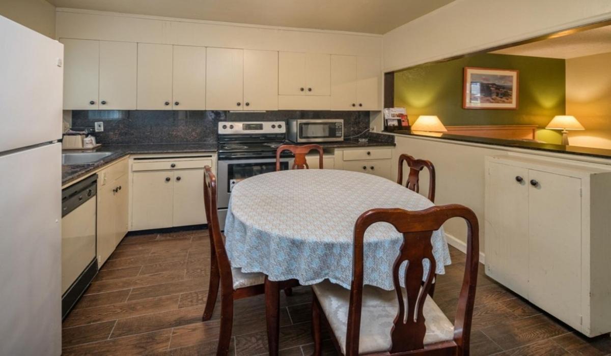 Rose Garden Inn - San Jose Airport Стая снимка
