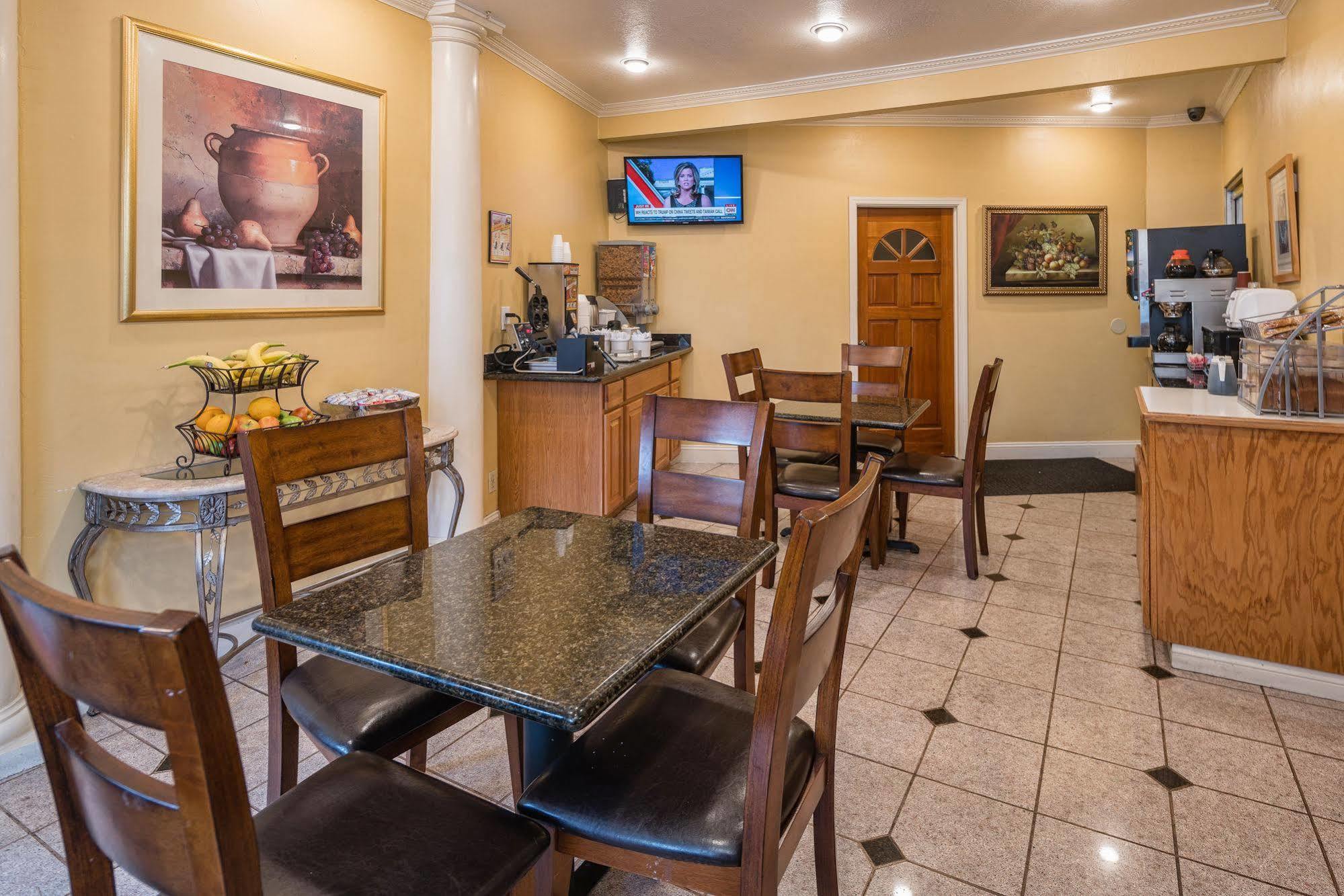 Rose Garden Inn - San Jose Airport Екстериор снимка