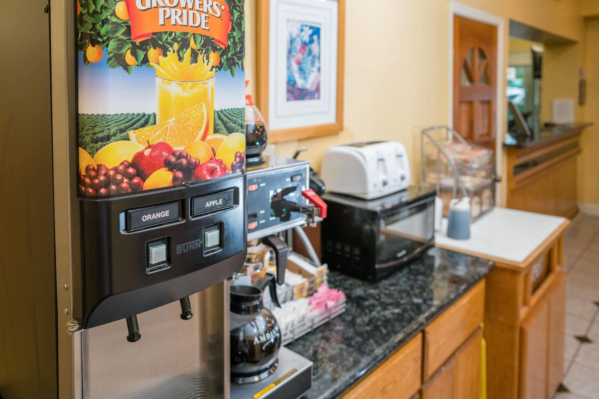 Rose Garden Inn - San Jose Airport Екстериор снимка